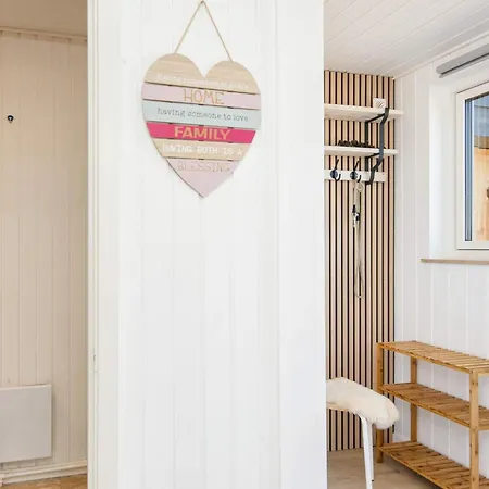 5 Person In Sydals-by Traum Nedre Lysabild